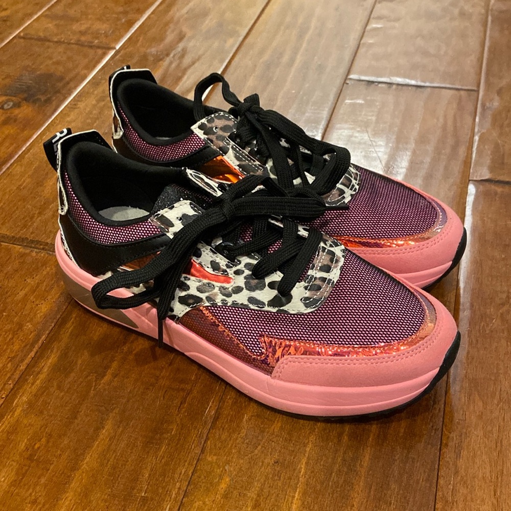 Replay tennis shoes US 7,  UK 5, EUR 38 pink, shimmer and cheetah NEW boutique